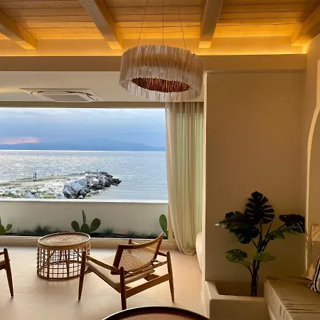 Byblos Aqua-the Sea Front Luxury Villa Skala Sotiros