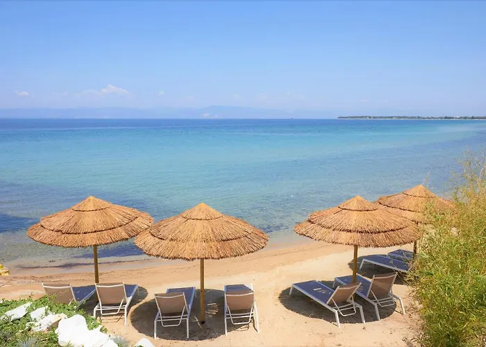 Byblos Aqua-the Sea Front Luxury *