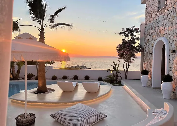 Byblos Aqua-the Sea Front Luxury * Skala Sotiros