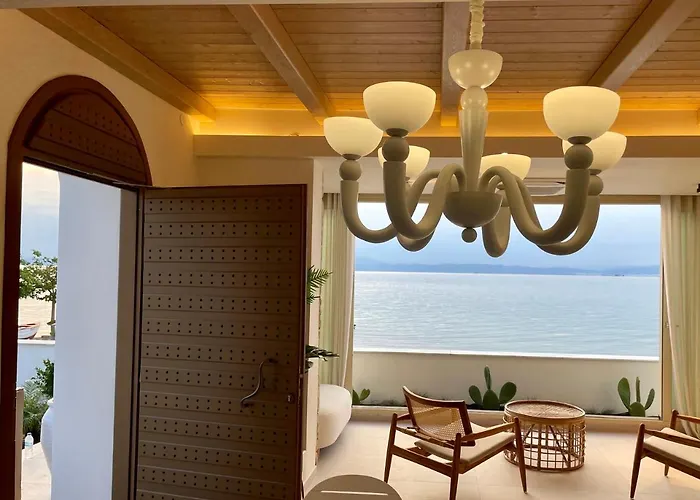 Byblos Aqua-the Sea Front Luxury Βίλα