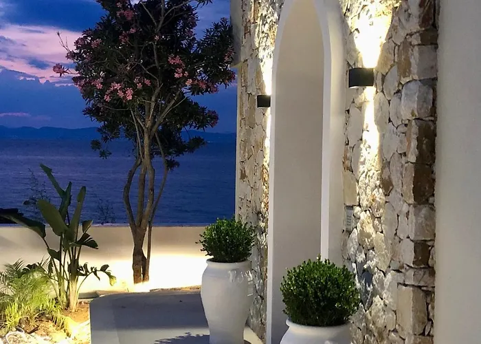 Byblos Aqua-the Sea Front Luxury *