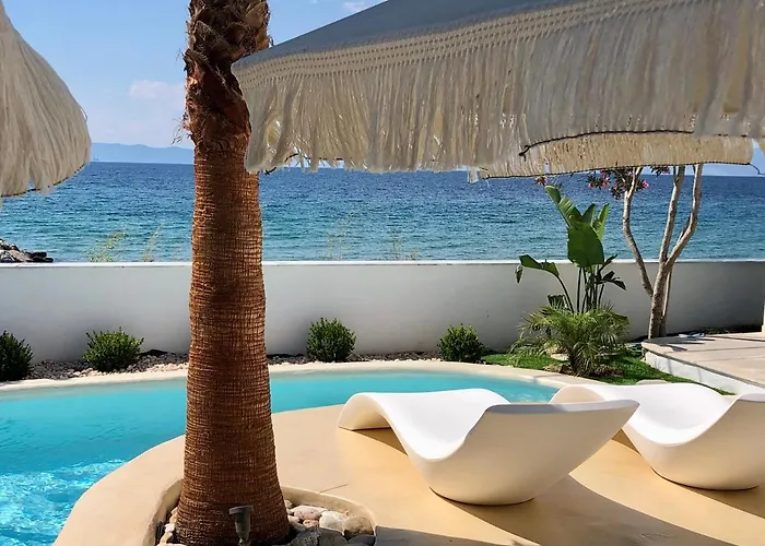 Βίλα Byblos Aqua-the Sea Front Luxury